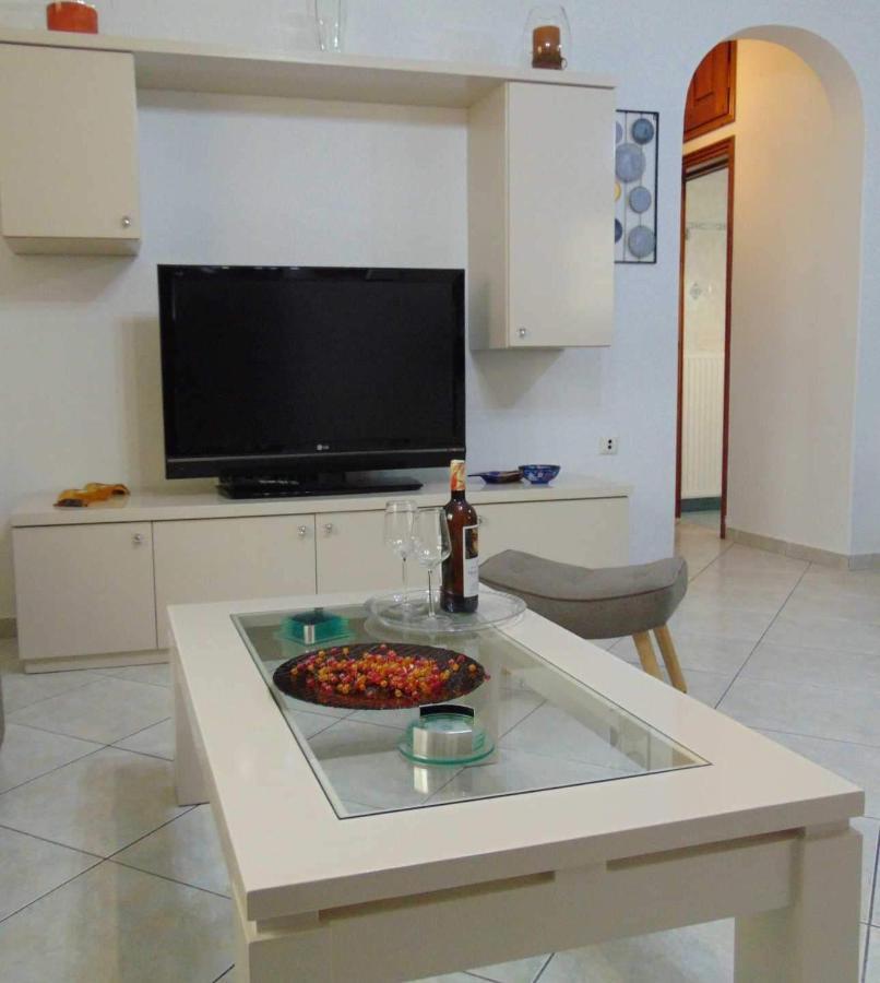 Eleni's Place Apartment