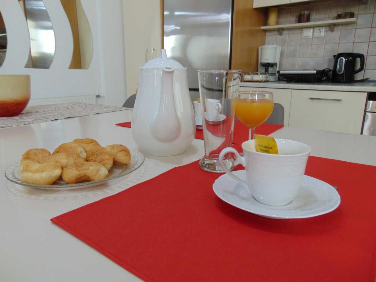 Eleni's Place * Naxos City