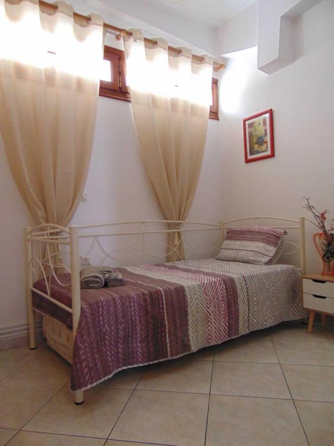 Eleni's Place Naxos City