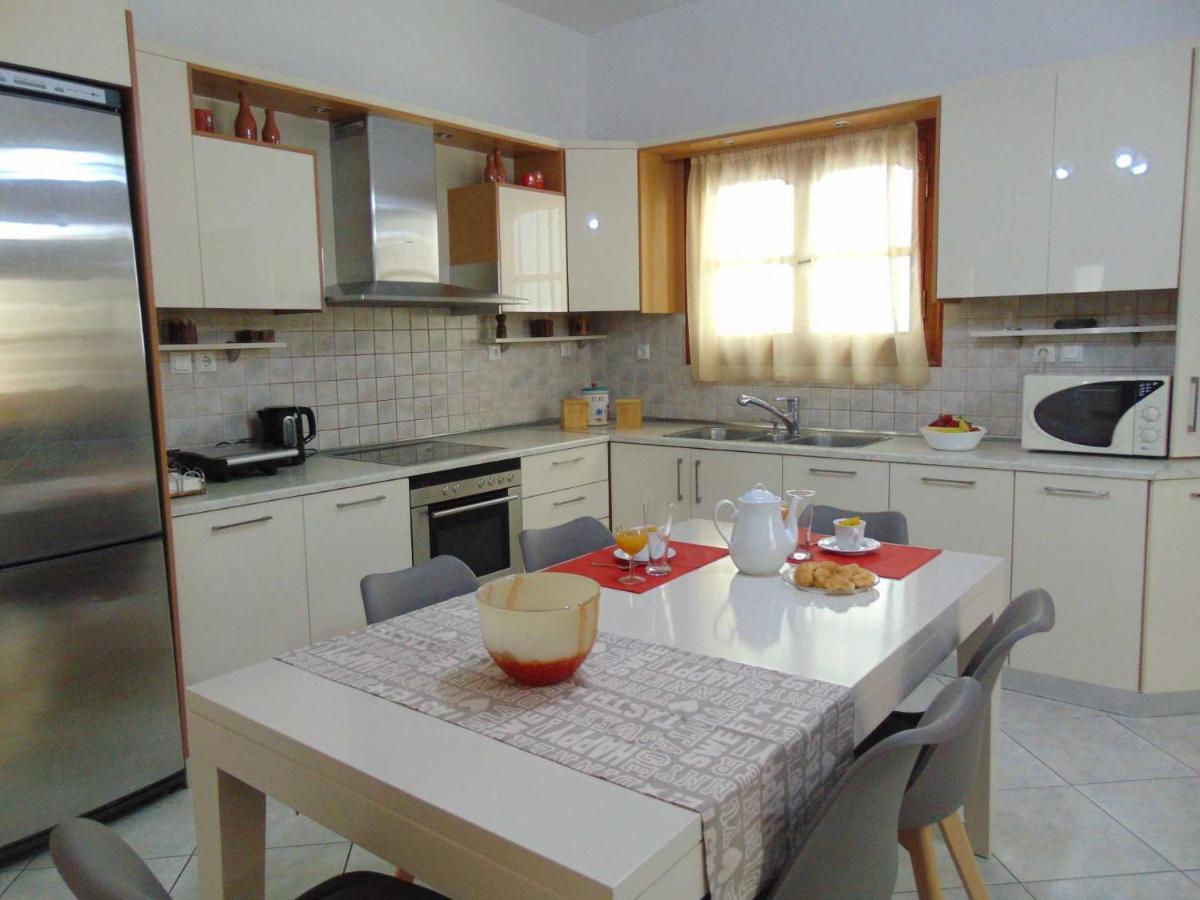 Eleni's Place